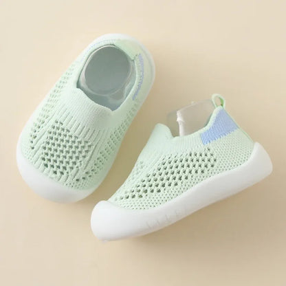 The Comfy, Wide Barefoot Shoes Toddlers Actually Want to Wear